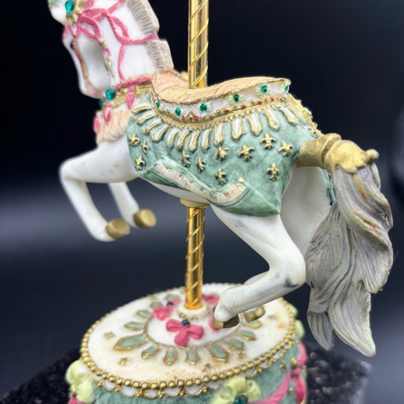 Vintage Carousel Horse Music Box, Collectible , Excellent Condition - Picture 3 of 6